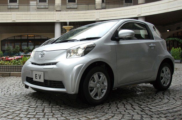 Toyota iQ EV (2)